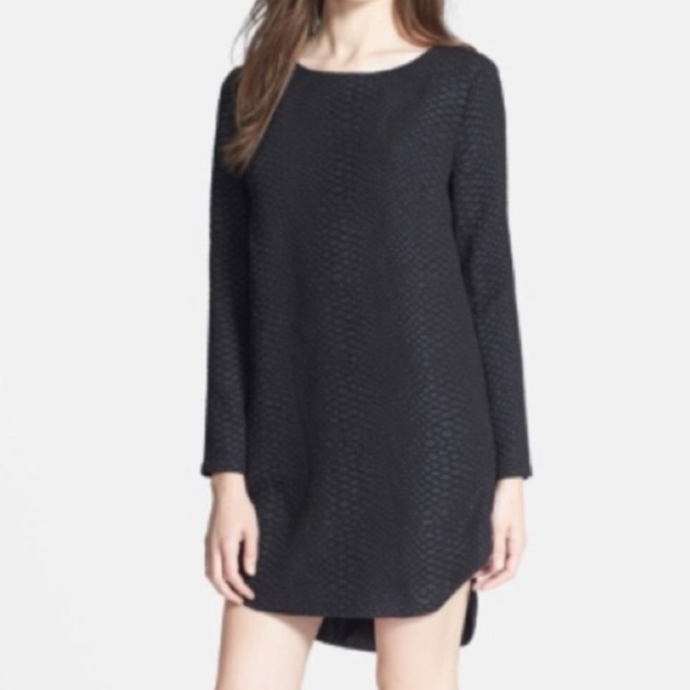 ASTR Long Sleeve‎ Snakeskin Dress